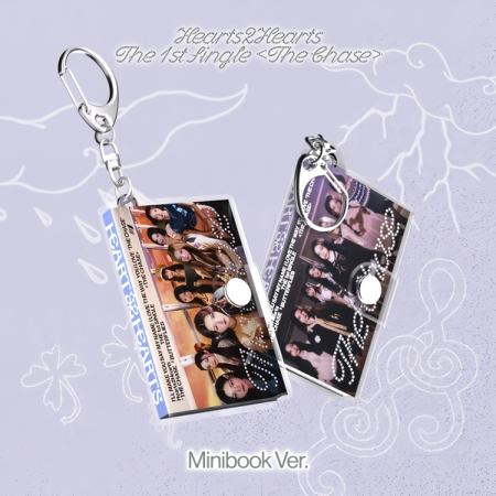 Hearts2Hearts 1st Single [The Chase] (Minibook Ver.)(NFC Album)(Random)